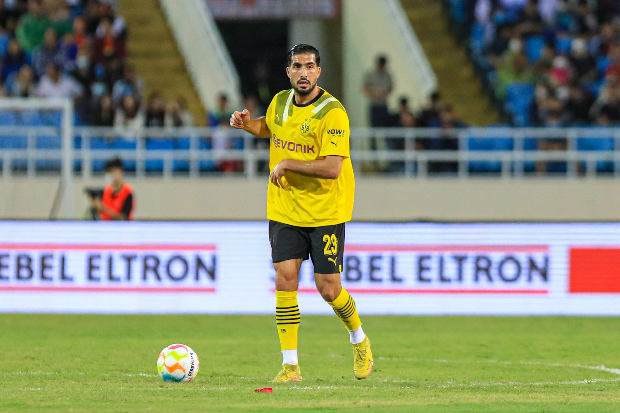 HLV Edin Terzic: Những phút cuối trận thật điên rồ