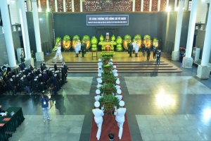 Lễ tang nguyên Trưởng ban Kinh tế Trung ương Vũ Oanh