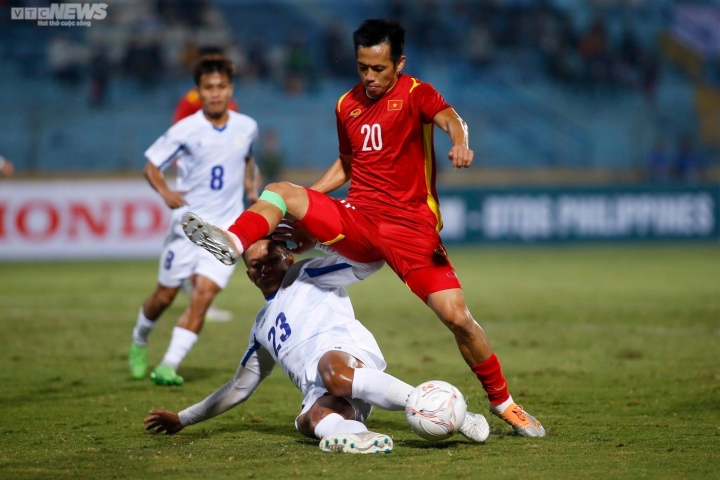 Văn Quyết ghi bàn, đội tuyển Việt Nam đánh bại Philippines Văn Quyết ghi bàn, đội tuyển Việt Nam đánh bại Philippines - 1