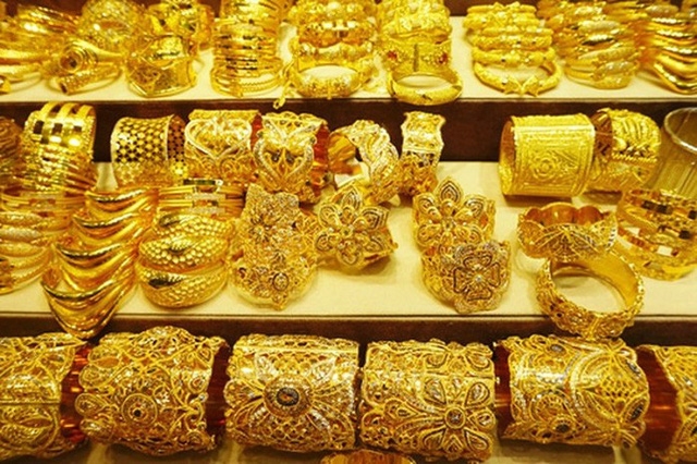 Giá vàng hôm nay 1512 Giá vàng 9999 cao hơn quốc tế hơn 15 triệu