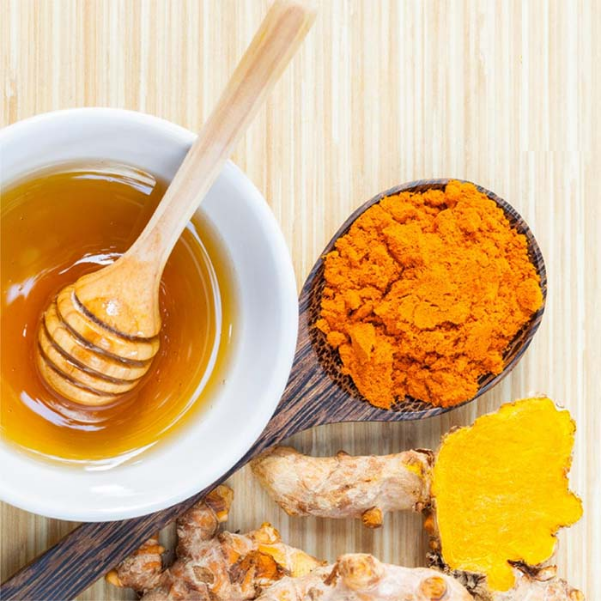 5 cách trị mụn bằng nghệ tươi để có da đẹp đón Tết