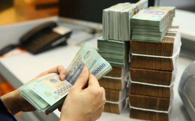 Chấn chỉnh ng&acirc;n h&agrave;ng &lsquo;dụ&rsquo; người gửi tiết kiệm mua tr&aacute;i phiếu ảnh 1