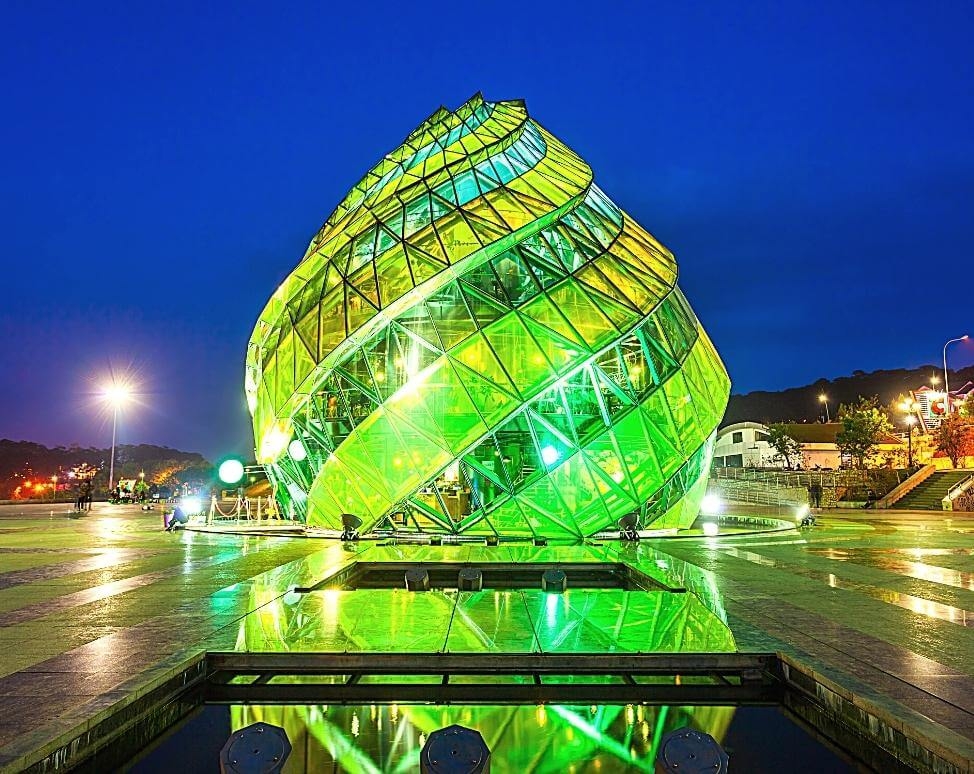 Những quảng trường đẹp và nổi tiếng ở Việt Nam