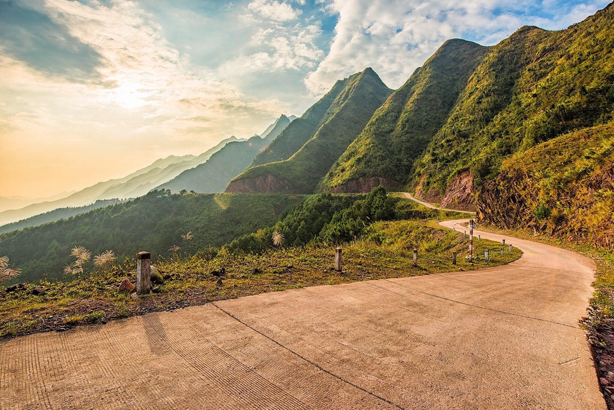 Xứ Lạng không chỉ có Mẫu Sơn Xứ Lạng không chỉ có Mẫu Sơn