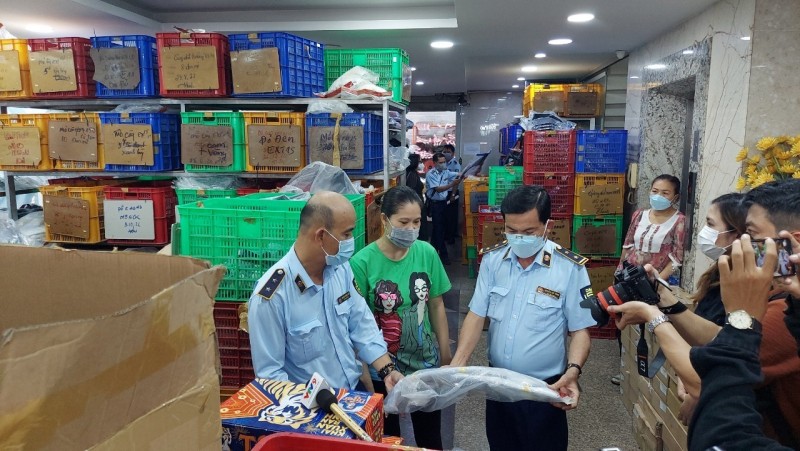 Tổng cục Quản lý thị trường đang kiểm tra Chợ bán phụ tùng xe máy lớn nhất phía Nam