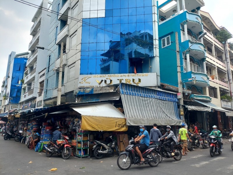 Tổng cục Quản lý thị trường đang kiểm tra Chợ bán phụ tùng xe máy lớn nhất phía Nam