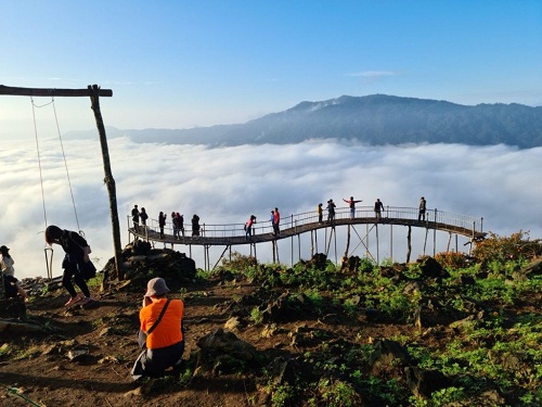Hai điểm “săn mây” tuyệt đẹp ở Hòa Bình Hai điểm “săn mây” tuyệt đẹp ở Hòa Bình
