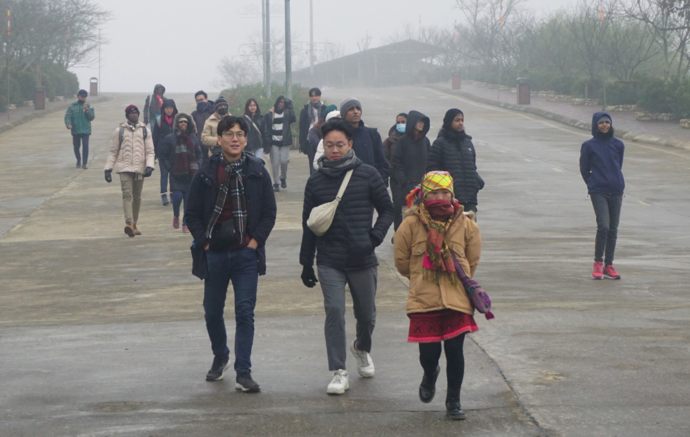 Nườm nượp du khách khám phá mùa đông Sa Pa Nườm nượp du khách khám phá mùa đông Sa Pa