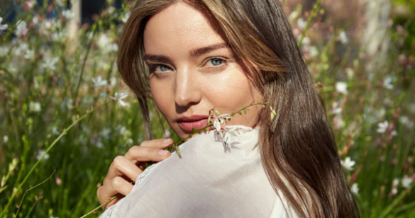 ‏Những bí quyết chăm sóc da sáng mịn từ các mỹ nhân Hollywood