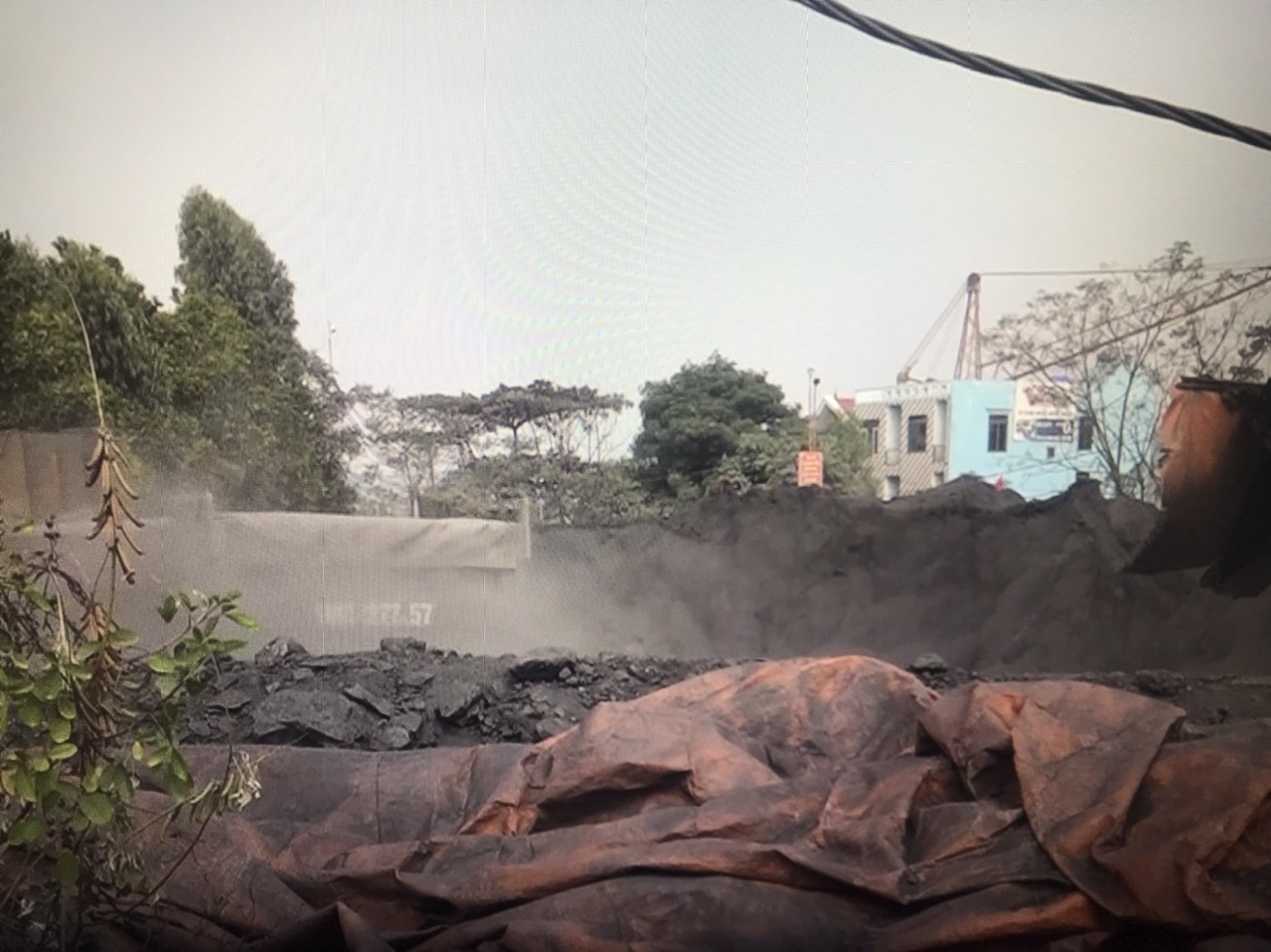 Môi trường - Lục Nam: Ô nhiễm môi trường nghiêm trọng từ các bãi than, cát và lò gạch vẫn chưa được xử lý (Bài 2) (Hình 6).