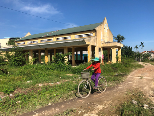 Hàng loạt chợ xây xong bỏ hoang Hàng loạt chợ xây xong bỏ hoang