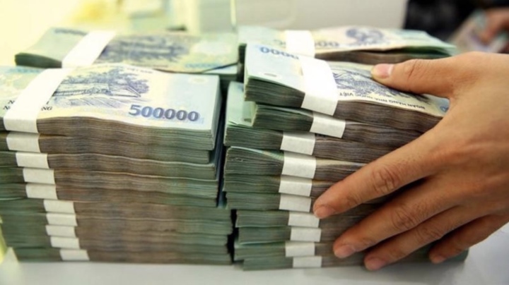 Ngân sách năm 2022 'dư dả' trên 222.000 tỷ đồng - 1