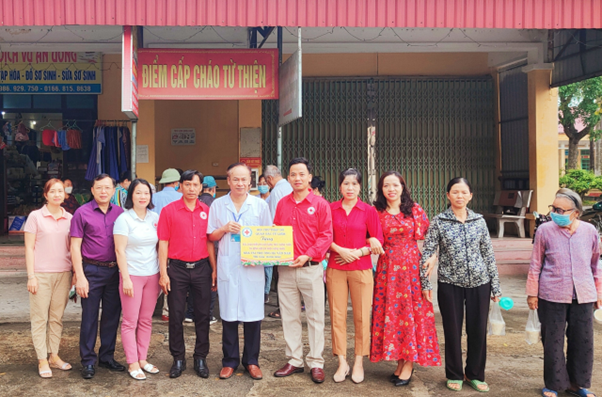 Doanh nhân trẻ Thái Bình “nặng lòng” với cộng đồng Doanh nhân trẻ Thái Bình “nặng lòng” với cộng đồng