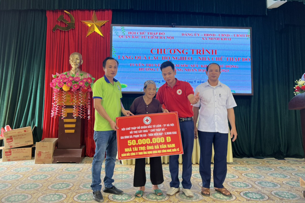 Doanh nhân trẻ Thái Bình “nặng lòng” với cộng đồng Doanh nhân trẻ Thái Bình “nặng lòng” với cộng đồng