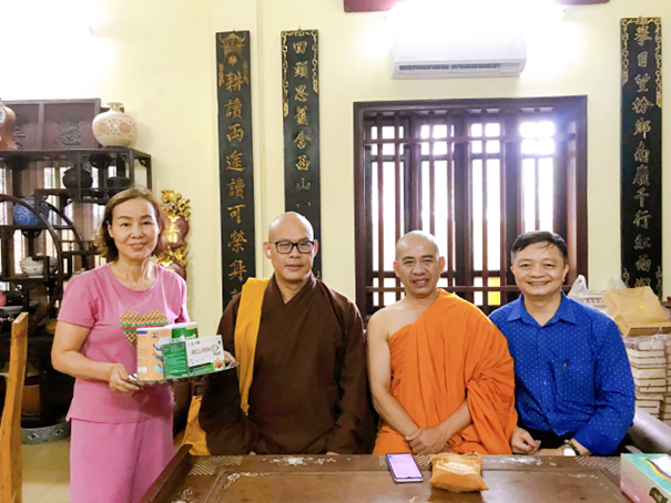 Chùa Đại Từ Ân: Triển lãm Phật Đản 2023 “Mùa sen nở” Chùa Đại Từ Ân: Triển lãm Phật Đản 2023 “Mùa sen nở”