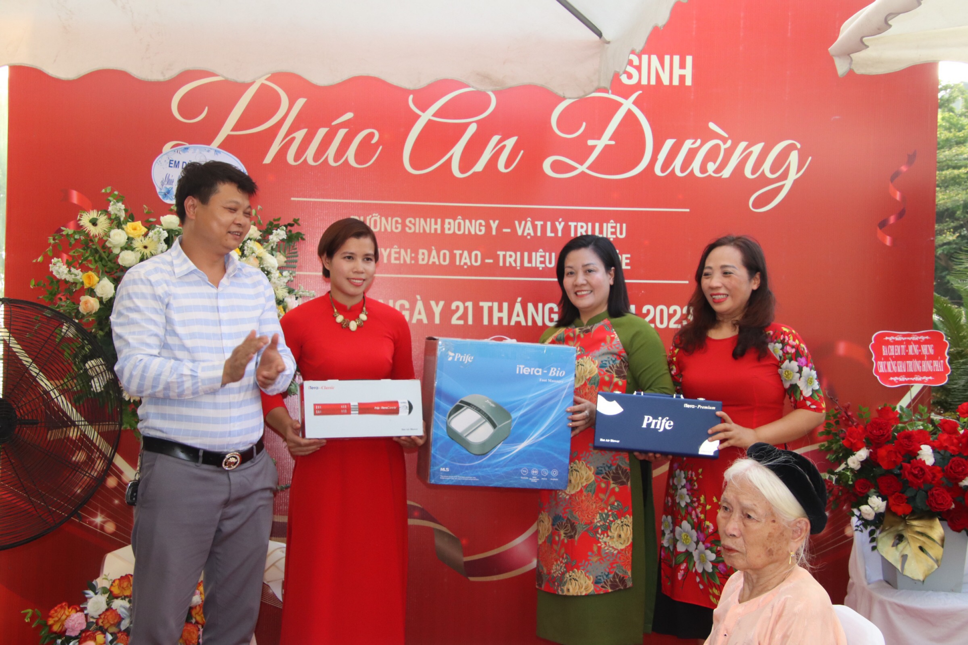 Khai trương Phúc An Đường cơ sở 2: Nâng cao sức khỏe, tìm đến hạnh phúc Khai trương Phúc An Đường cơ sở 2: Nâng cao sức khỏe, tìm đến hạnh phúc