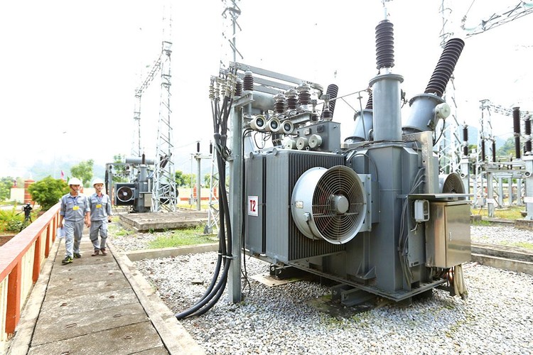 Gói thầu thuê dịch vụ bảo vệ ở PTC4 có hạn chế cạnh tranh? Hồ sơ mời thầu yêu cầu nhà thầu có xác nhận về năng lực để thực hiện dịch vụ bảo vệ tại các công trình trạm biến áp 220kV/500kV trên địa bàn. Ảnh minh họa: NC st