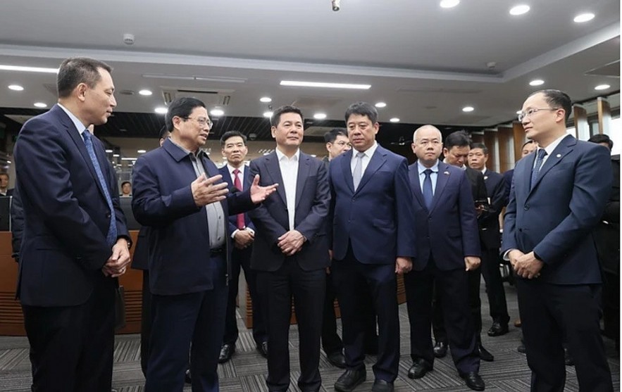 Thủ tướng: Không để xảy ra thiếu điện trong bất cứ hoàn cảnh nào Thủ tướng: Không để xảy ra thiếu điện trong bất cứ hoàn cảnh nào
