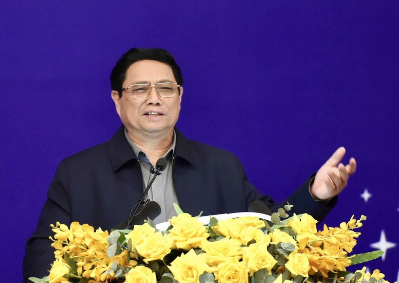 Thủ tướng: Không để xảy ra thiếu điện trong bất cứ hoàn cảnh nào Thủ tướng: Không để xảy ra thiếu điện trong bất cứ hoàn cảnh nào