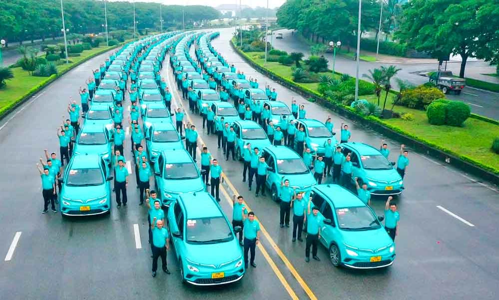 "Miếng bánh" thị trường xe công nghệ sẽ về tay ai?