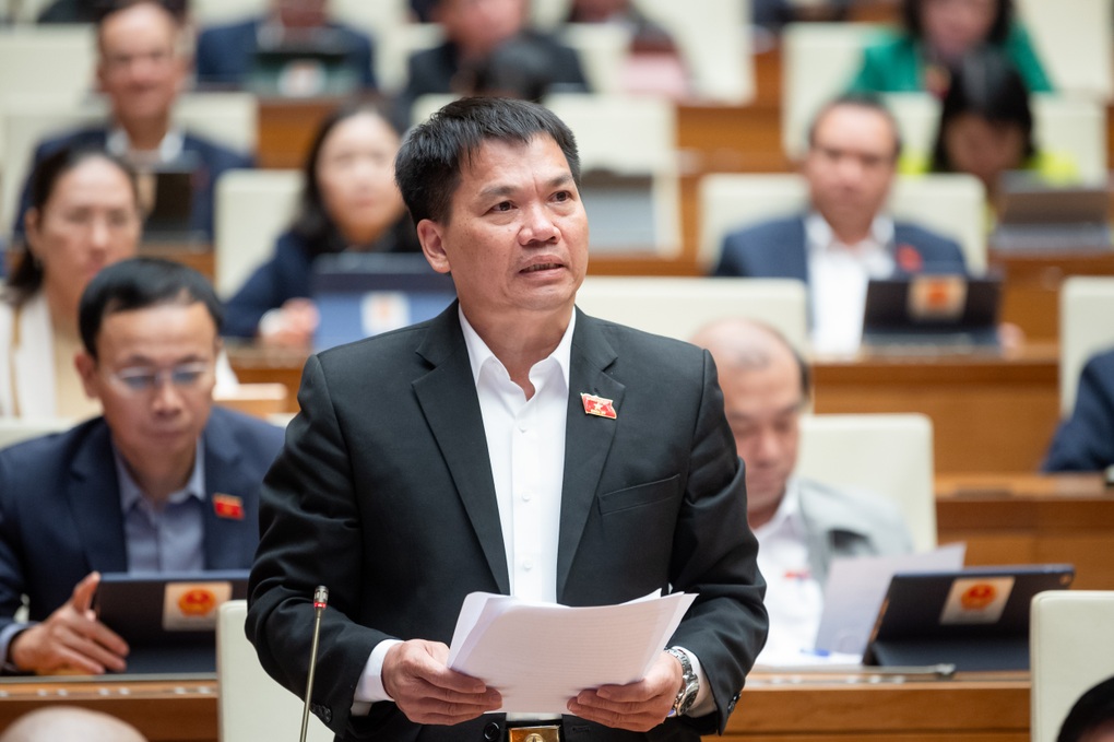 Cầm cố sổ đỏ vay 300 triệu đồng nhưng phải mua bảo hiểm 20 triệu đồng - 2 Cầm cố sổ đỏ vay 300 triệu đồng nhưng phải mua bảo hiểm 20 triệu đồng - 2