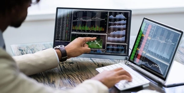 Big 3 nhà băng lại ‘đè’ VN Index Big 3 nhà băng lại ‘đè’ VN Index