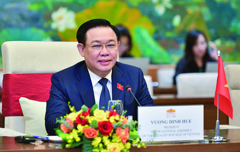 Chủ tịch Quốc hội Vương Đình Huệ: Sau thử thách khắc nghiệt, kinh tế lấy lại đà tăng trưởng Chủ tịch Quốc hội Vương Đình Huệ: Sau thử thách khắc nghiệt, kinh tế lấy lại đà tăng trưởng