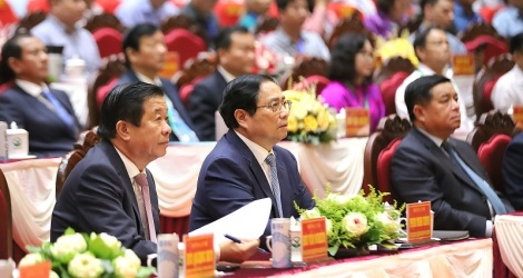 Thủ tướng Phạm Minh Chính dự Hội nghị công bố Quy hoạch và xúc tiến đầu tư tỉnh Vĩnh Long Thủ tướng Phạm Minh Chính dự Hội nghị công bố Quy hoạch và xúc tiến đầu tư tỉnh Vĩnh Long