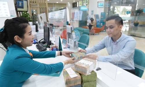 Lãi cho vay trên đà giảm, nhiều ngân hàng lên kế hoạch mở rộng tín dụng Lãi cho vay trên đà giảm, nhiều ngân hàng lên kế hoạch mở rộng tín dụng