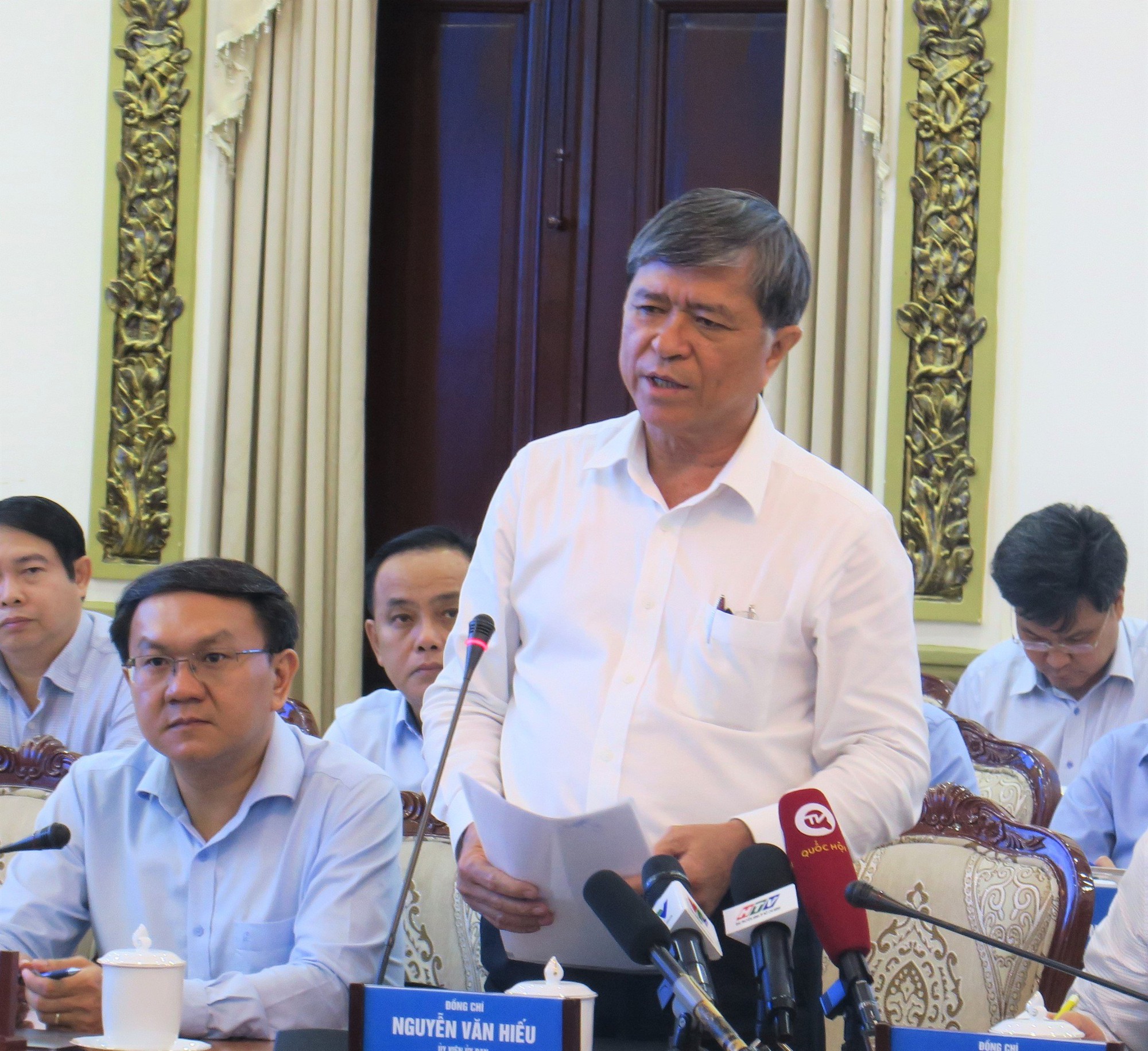 Chủ tịch UBND TPHCM chỉ đạo khẩn về vụ việc tại Trường Quốc tế Mỹ Việt Nam Chủ tịch UBND TPHCM chỉ đạo khẩn về vụ việc tại Trường Quốc tế Mỹ Việt Nam