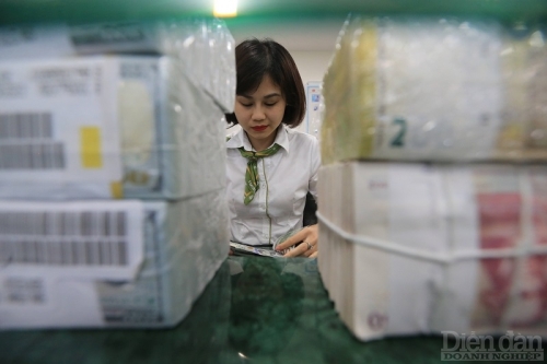 Ngân hàng: Nợ xấu gia tăng, áp lực dự phòng lớn | DIỄN ĐÀN TÀI CHÍNH