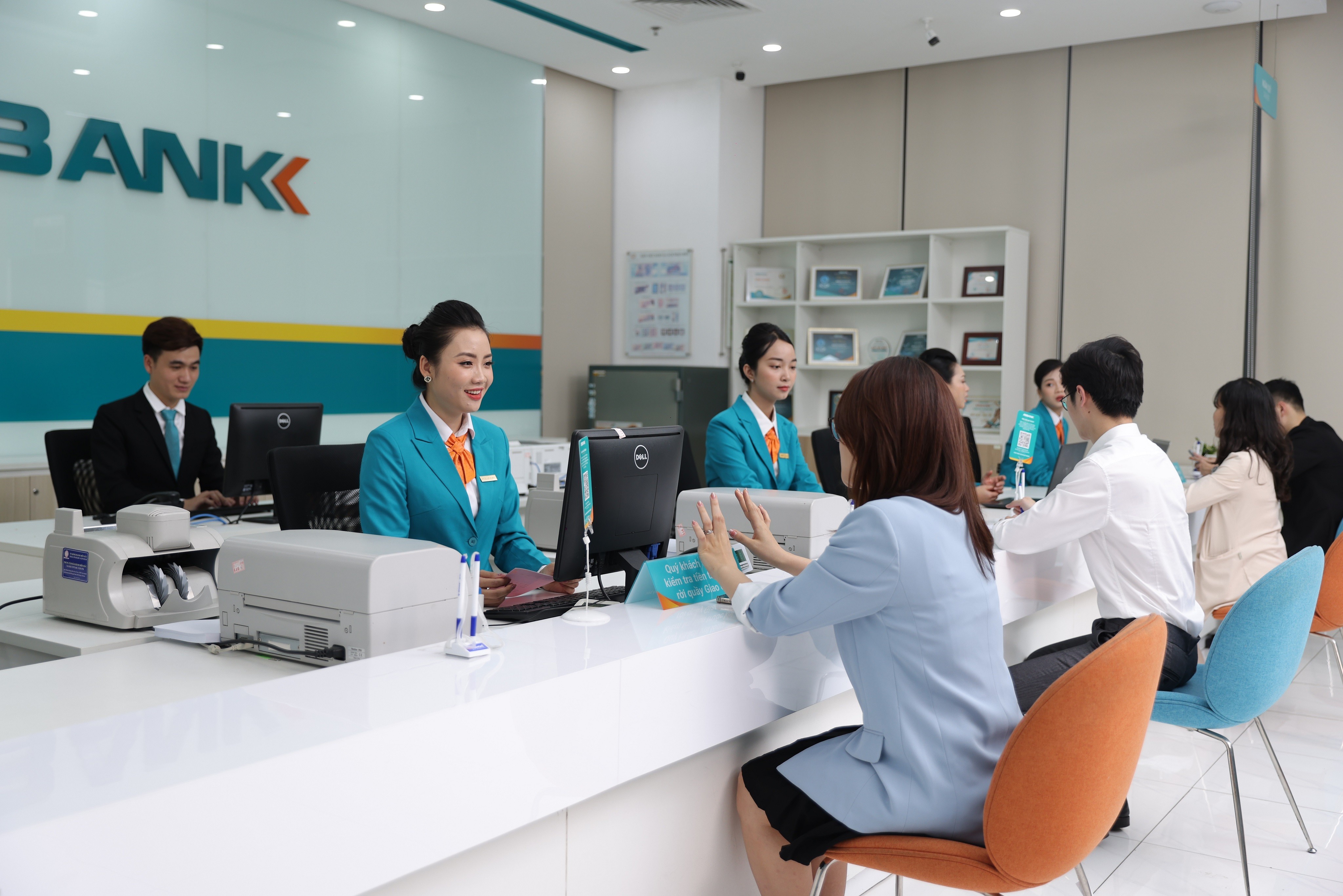 Cổ đông vừa "sang tay" đến 8,2% cổ phần ABBANK trong 1 phiên giao dịch là ai?