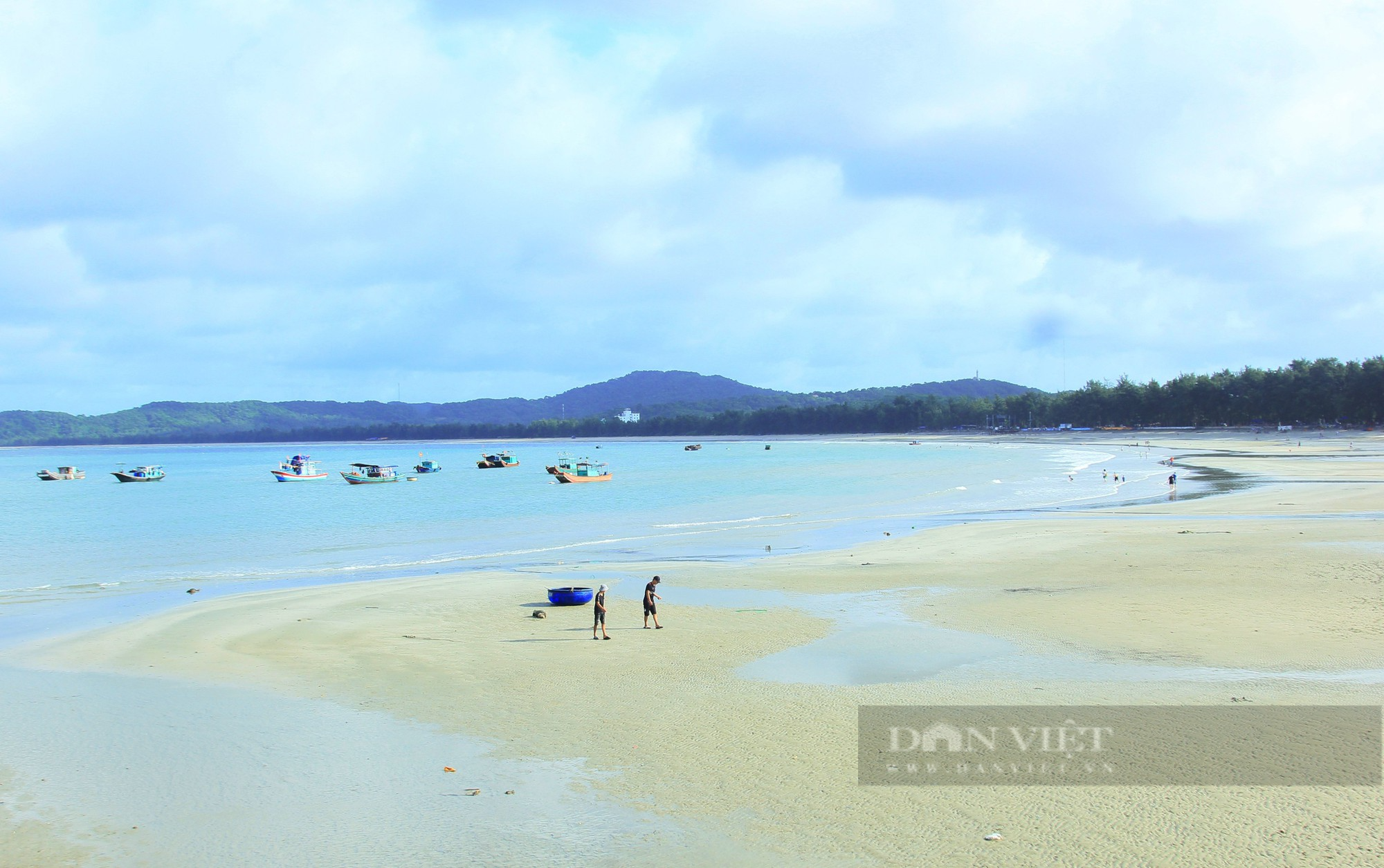 Lặng ngắm vẻ đẹp trên đảo Cô Tô - hòn ngọc xanh giữa biển trời Đông Bắc - Ảnh 5. Lặng ngắm vẻ đẹp trên đảo Cô Tô - hòn ngọc xanh giữa biển trời Đông Bắc - Ảnh 5.