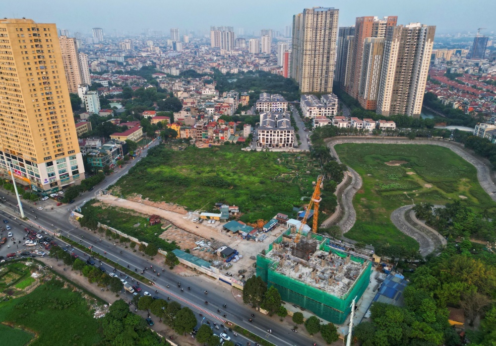 Vì sao người dân Hà Nội vẫn gặp khó khi mua nhà ở xã hội? Vì sao người dân Hà Nội vẫn gặp khó khi mua nhà ở xã hội?