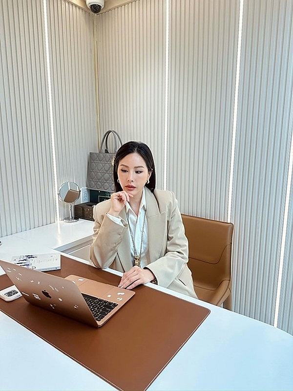 Cuộc sống của Hoa hậu Thu Hoài sau ly hôn chồng kém 10 tuổi Cuộc sống của Hoa hậu Thu Hoài sau ly hôn chồng kém 10 tuổi