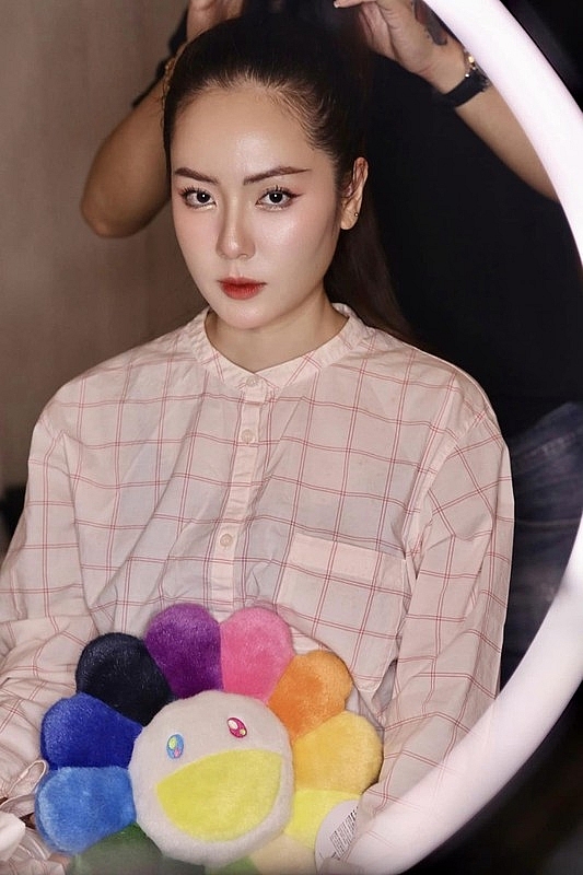 Ca sĩ Phương Linh sở hữu làn da căng mướt ở tuổi 40 Ca sĩ Phương Linh sở hữu làn da căng mướt ở tuổi 40