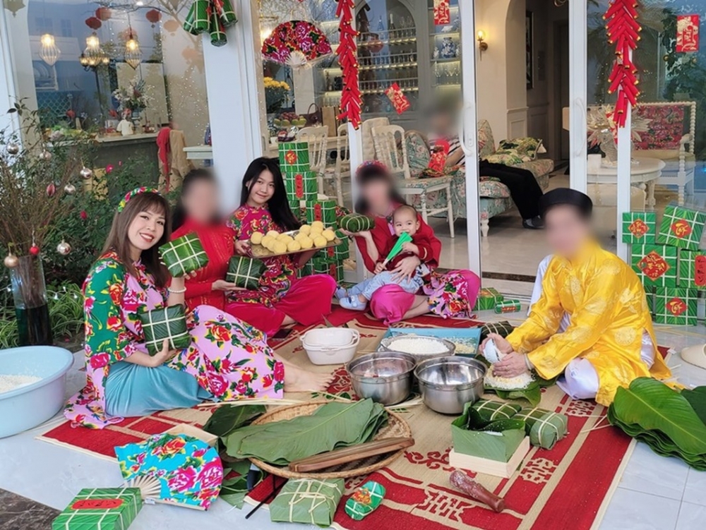 Vợ chồng Mạnh Trường sống sang chảnh trong biệt thự view núi Vợ chồng Mạnh Trường sống sang chảnh trong biệt thự view núi