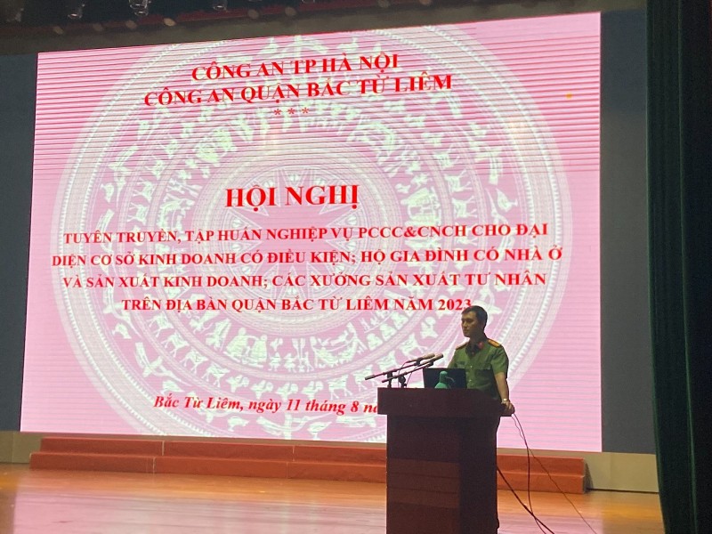 Công an quận Bắc Từ Liêm (Hà Nội) tổ chức tập huấn PCCC và cứu hộ cứu nạn cho đối tượng nhà ở kết hợp sản xuất kinh doanh Công an quận Bắc Từ Liêm (Hà Nội) tổ chức tập huấn PCCC và cứu hộ cứu nạn cho đối tượng nhà ở kết hợp sản xuất kinh doanh