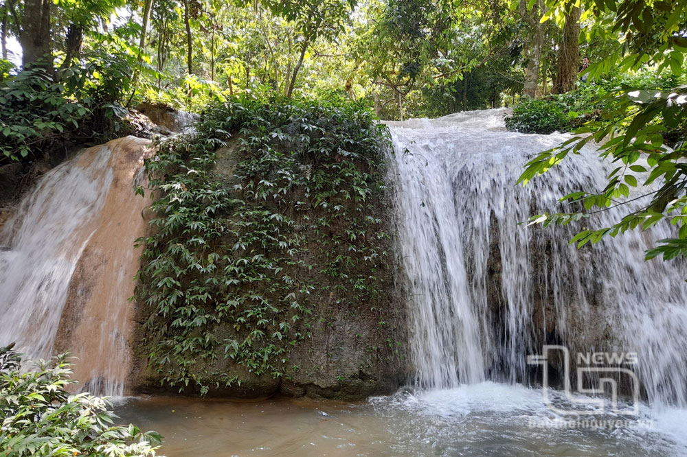 Thác Mây: Bức tranh thủy mặc trong rừng Thần Sa