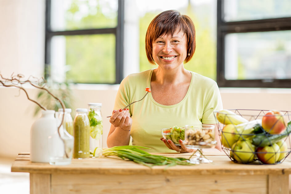 ‏5 chế độ ăn giúp phụ nữ trung niên khỏe, trẻ lâu‏ - Ảnh 3.
