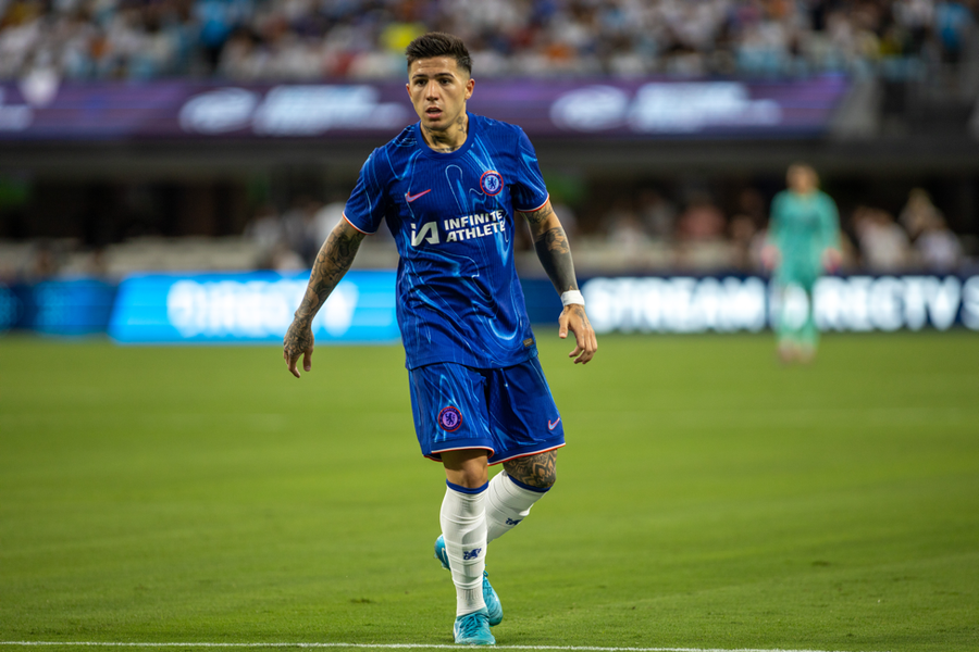 Top 10 đội bóng kiếm tiền nhiều nhất từ bán cầu thủ ở thế kỷ 21