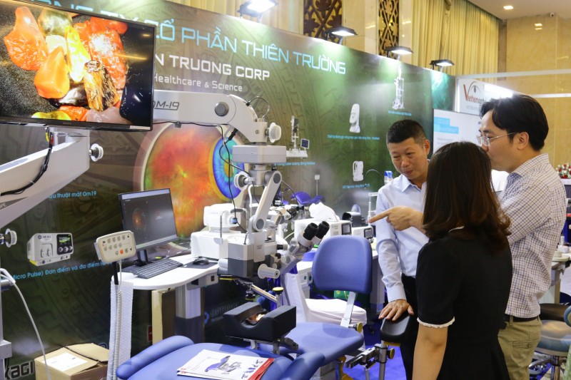 Công ty Thiên Trường giới thiệu nhiều sản phẩm công nghệ hiện đại bậc nhất trong lĩnh vực nhãn khoa Công ty Thiên Trường giới thiệu nhiều sản phẩm công nghệ hiện đại bậc nhất trong lĩnh vực nhãn khoa