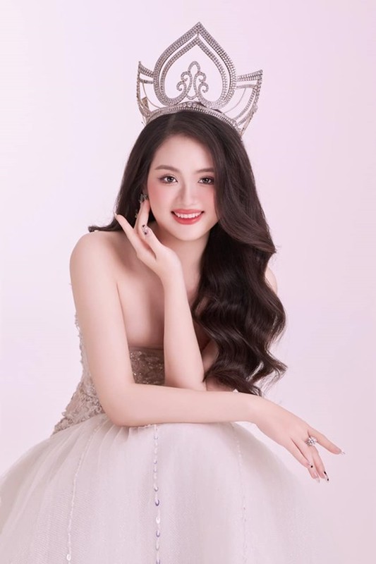 Nhan sắc Hoa hậu Mai Anh sắp lấy chồng đại gia hơn 16 tuổi