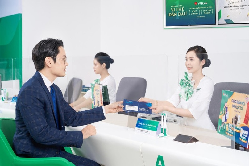 Có nên cố gắng đạt mục tiêu tăng trưởng tín dụng? Có nên cố gắng đạt mục tiêu tăng trưởng tín dụng?