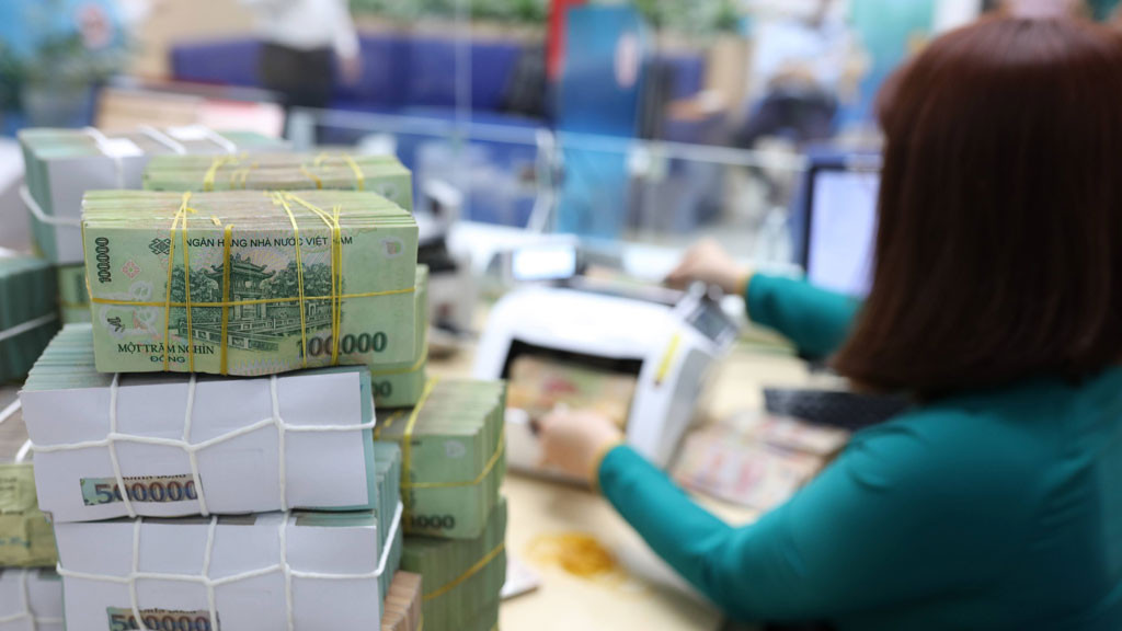 Nới lỏng chính sách tiền tệ để thúc đẩy dòng vốn vào nền kinh tế