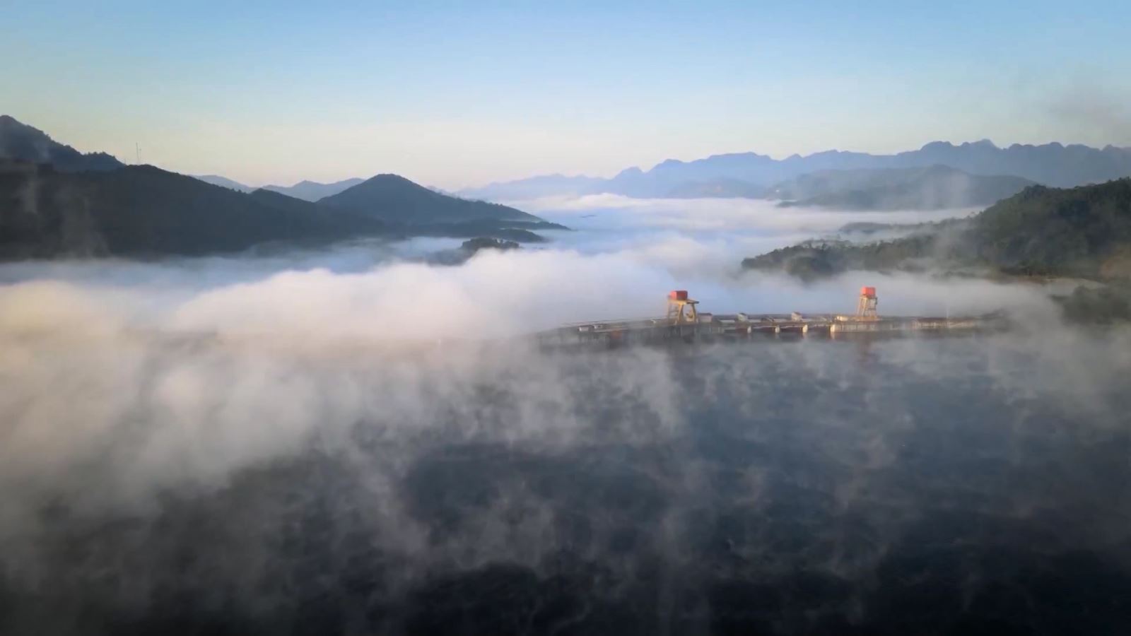 Mùa săn mây lý tưởng ở xứ Tuyên