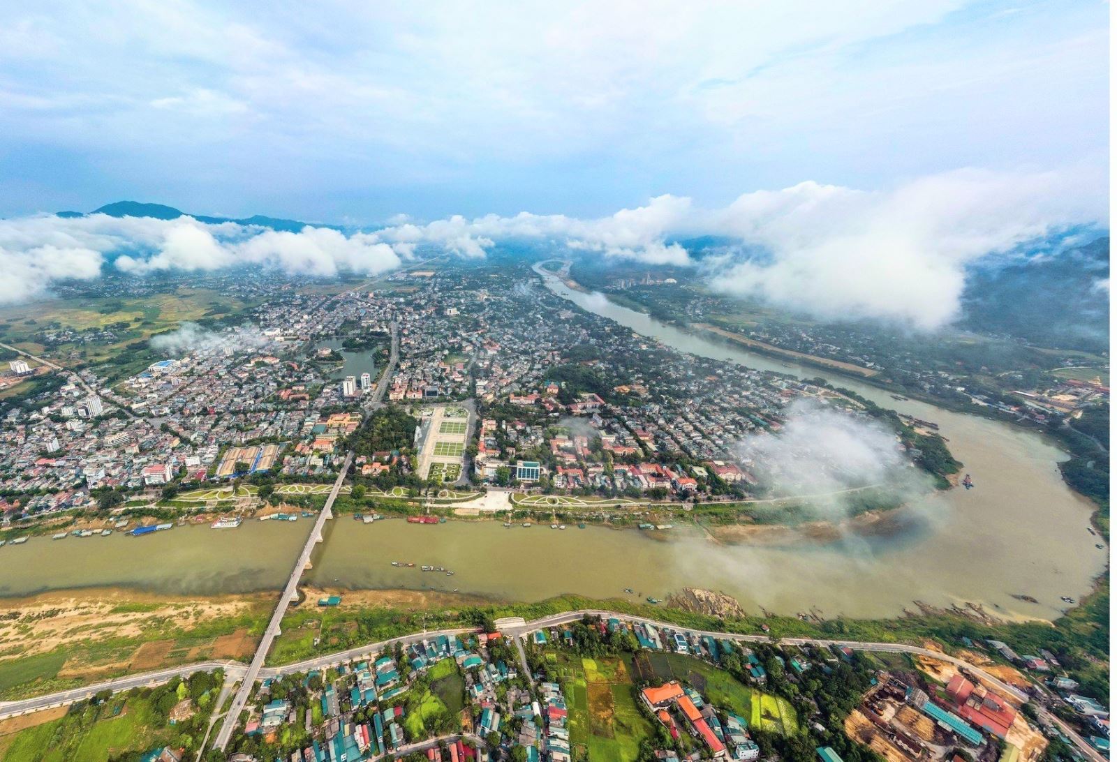 Mùa săn mây lý tưởng ở xứ Tuyên