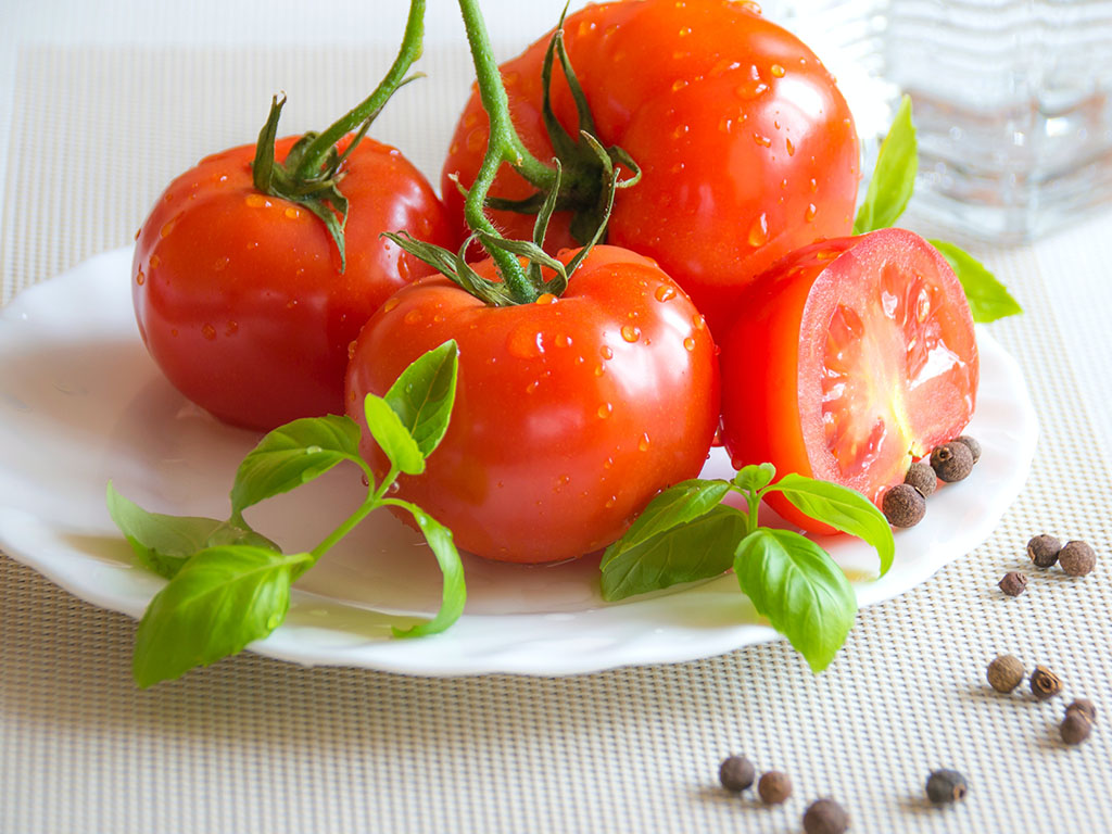 Cà chua ăn sống hay nấu chín có hiệu quả chống ung thư tốt nhất? - Ảnh 1.