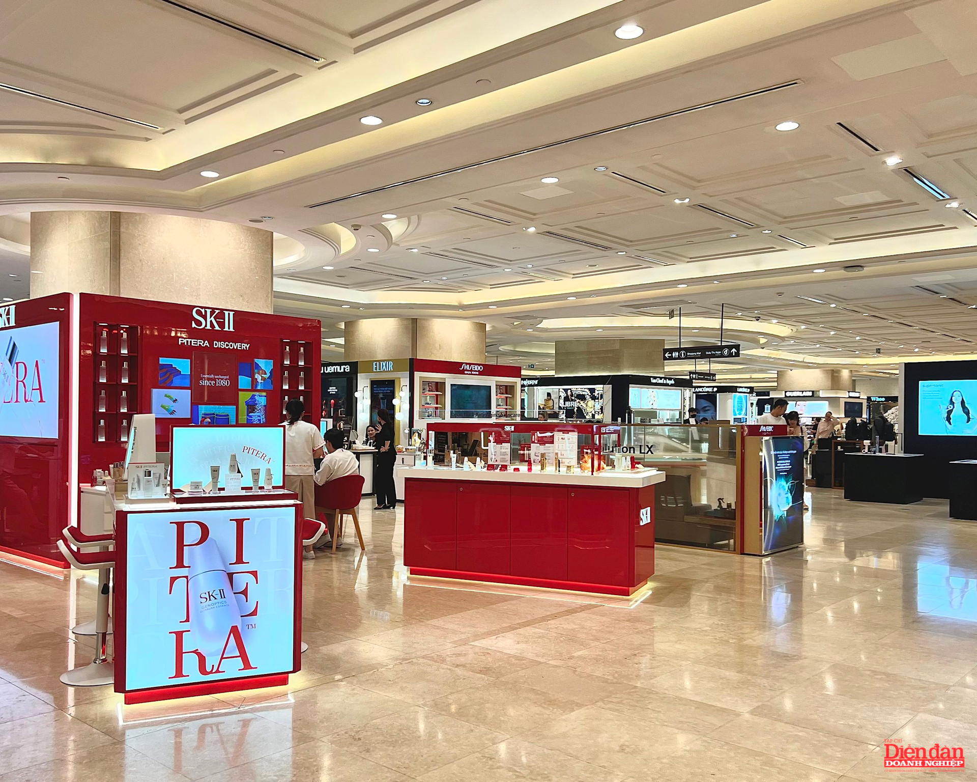 Bán lẻ cao cấp Việt Nam phát triển nhanh so với khu vực