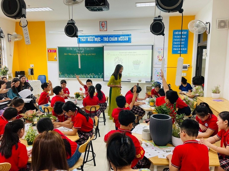 Hà Nội: Học sinh lớp 4 thích thú học kỹ năng sống thông qua môn học STEM
